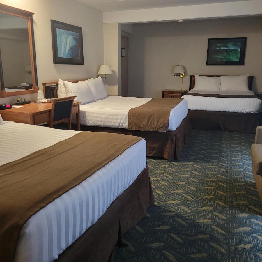 Travelodge By Wyndham Niagara Falls At The Falls Ngoại thất bức ảnh