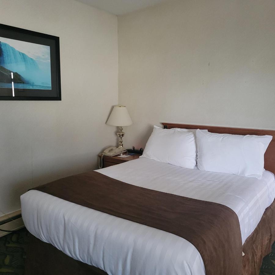 Travelodge By Wyndham Niagara Falls At The Falls Ngoại thất bức ảnh