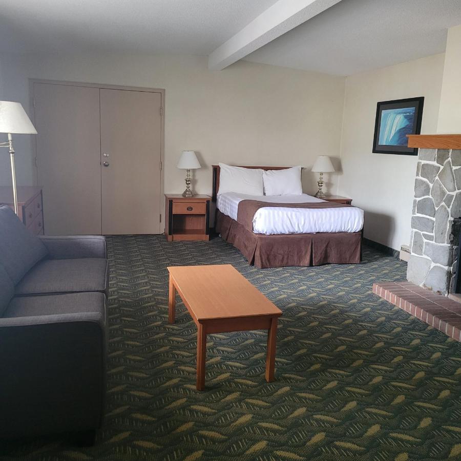 Travelodge By Wyndham Niagara Falls At The Falls Ngoại thất bức ảnh