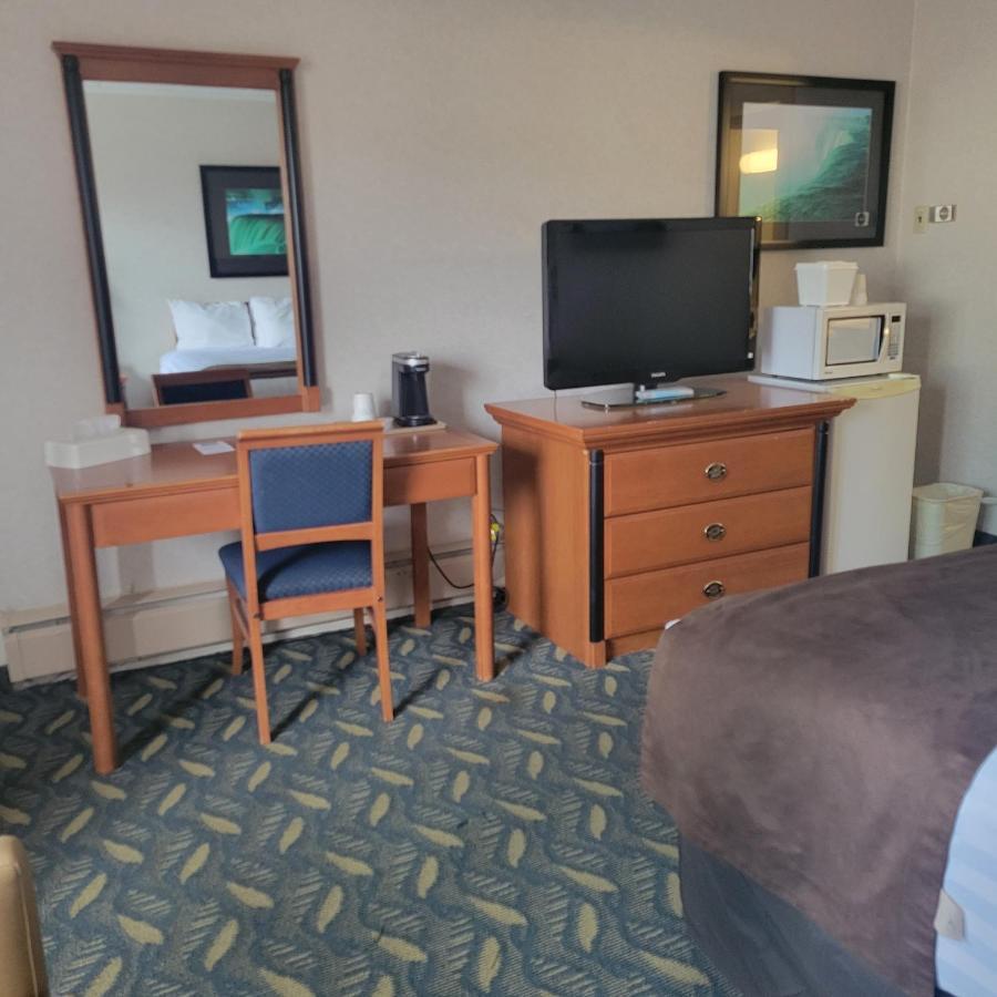 Travelodge By Wyndham Niagara Falls At The Falls Ngoại thất bức ảnh