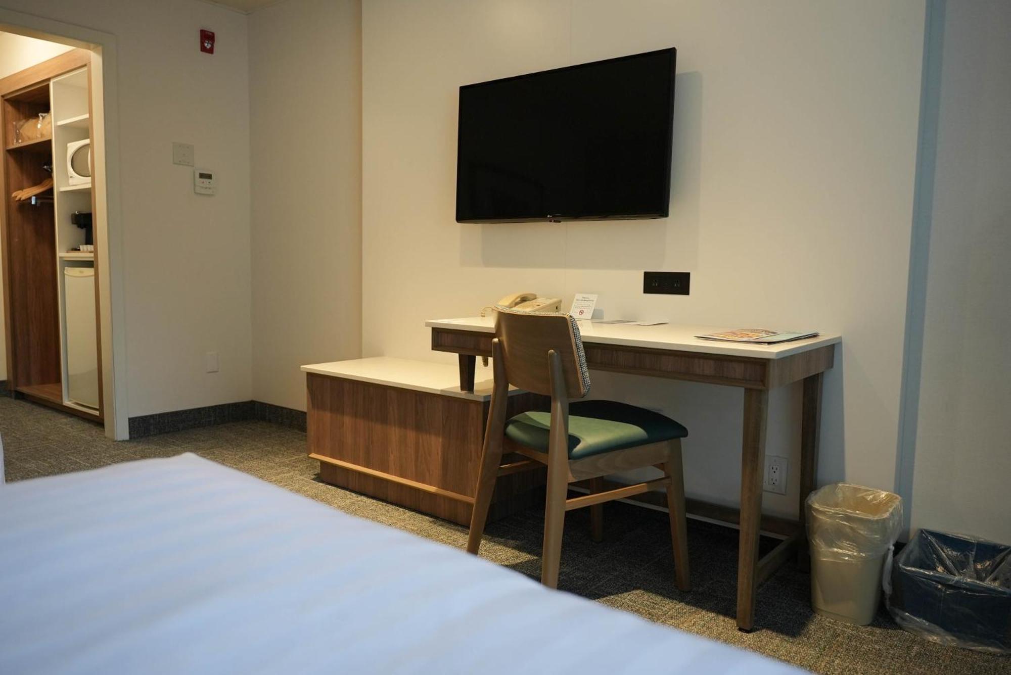 Travelodge By Wyndham Niagara Falls At The Falls Ngoại thất bức ảnh