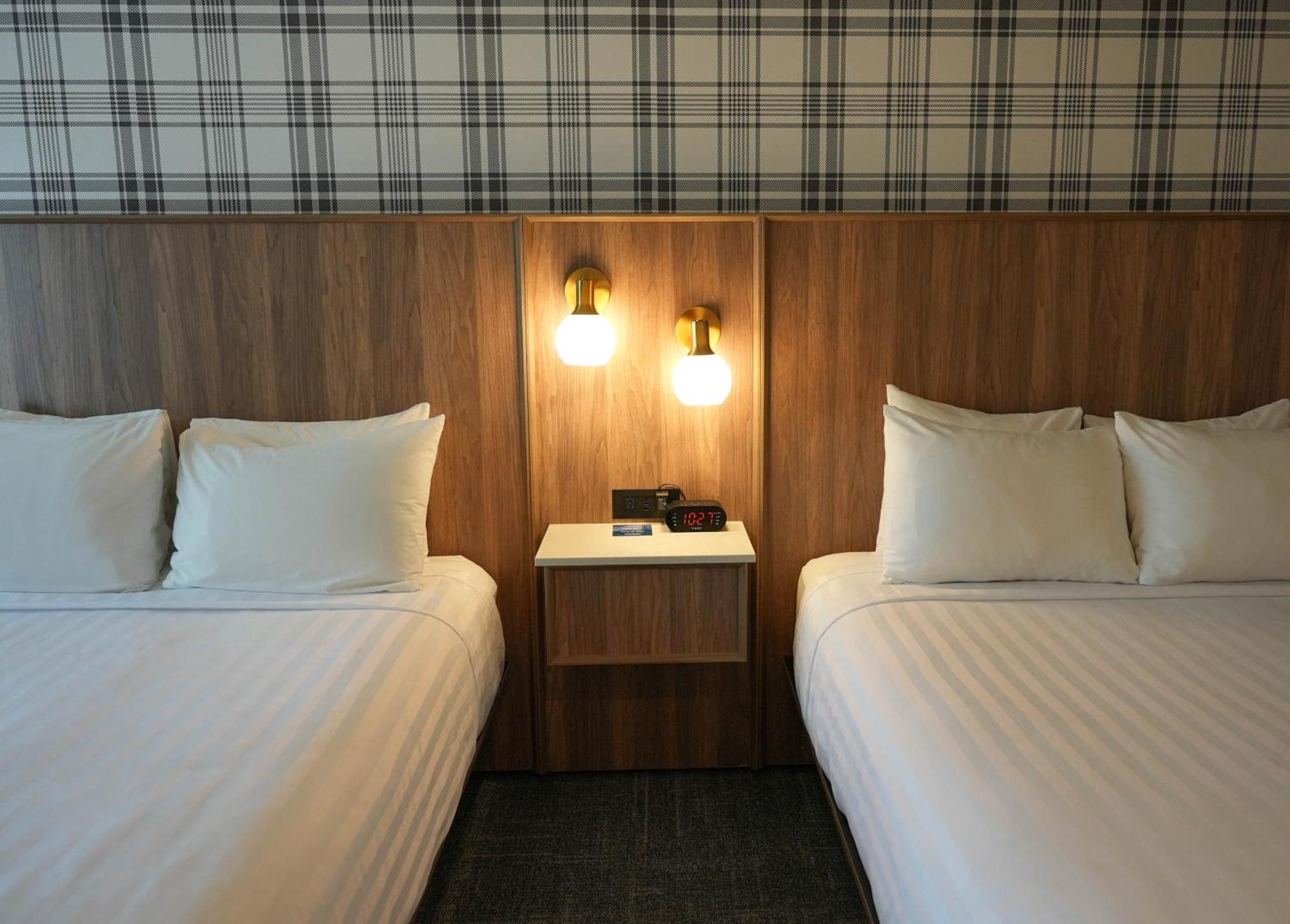Travelodge By Wyndham Niagara Falls At The Falls Ngoại thất bức ảnh