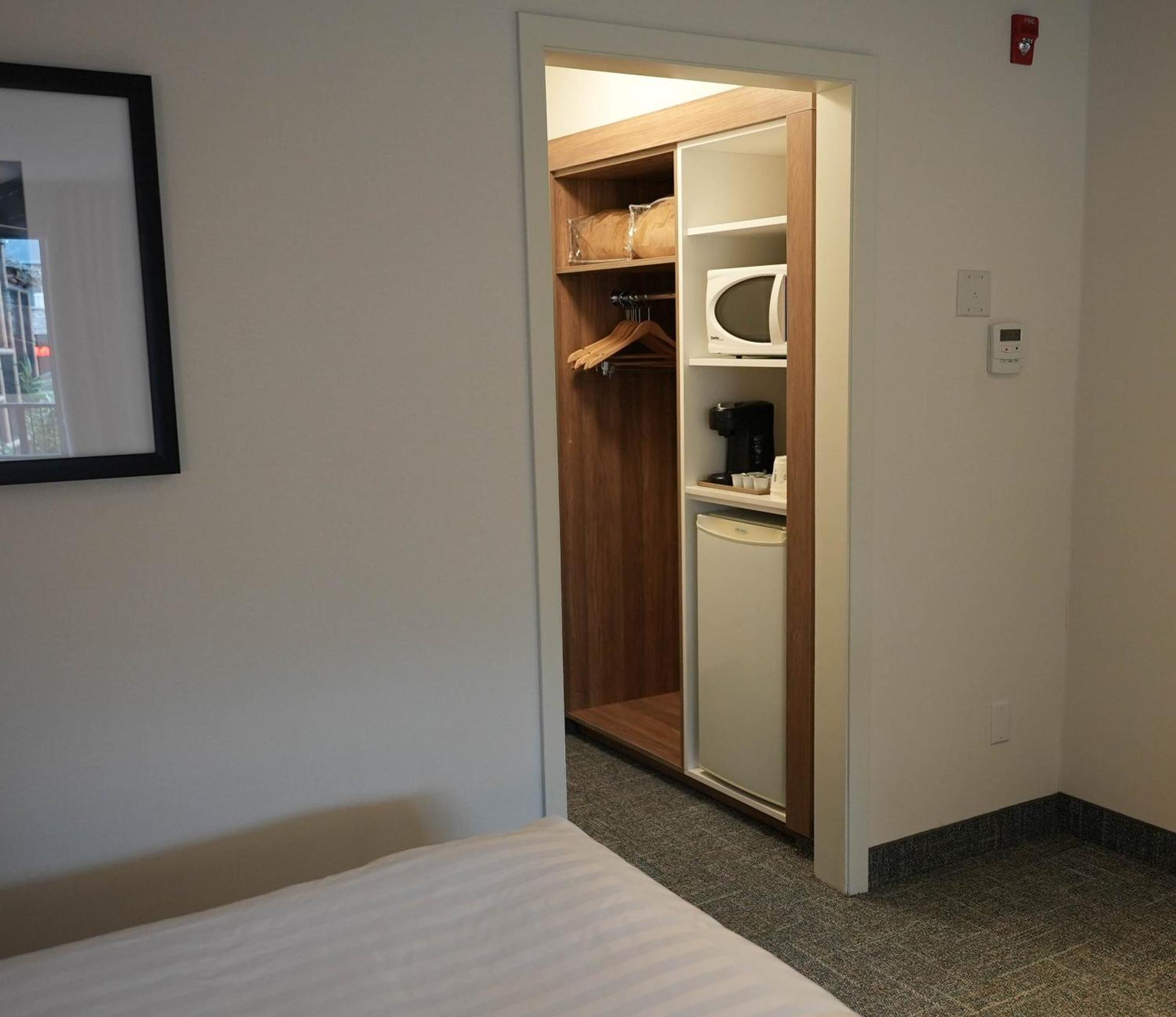 Travelodge By Wyndham Niagara Falls At The Falls Ngoại thất bức ảnh
