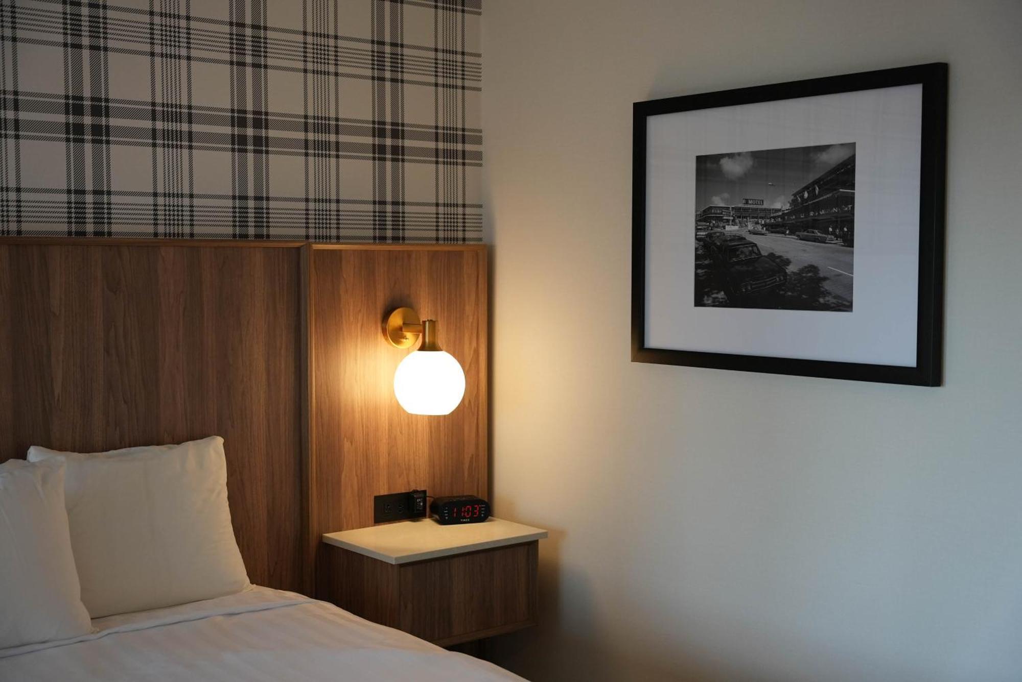 Travelodge By Wyndham Niagara Falls At The Falls Ngoại thất bức ảnh