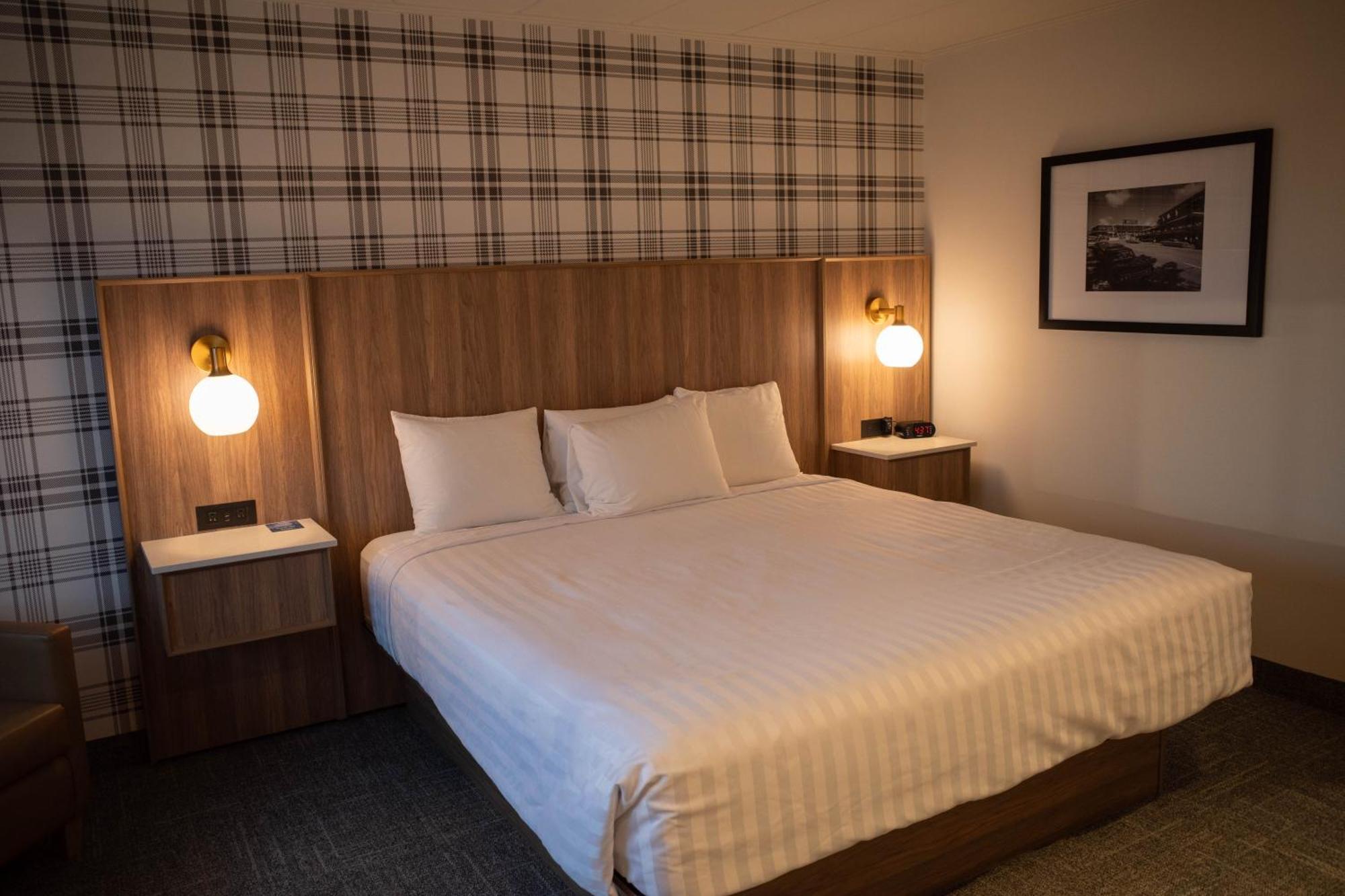 Travelodge By Wyndham Niagara Falls At The Falls Ngoại thất bức ảnh