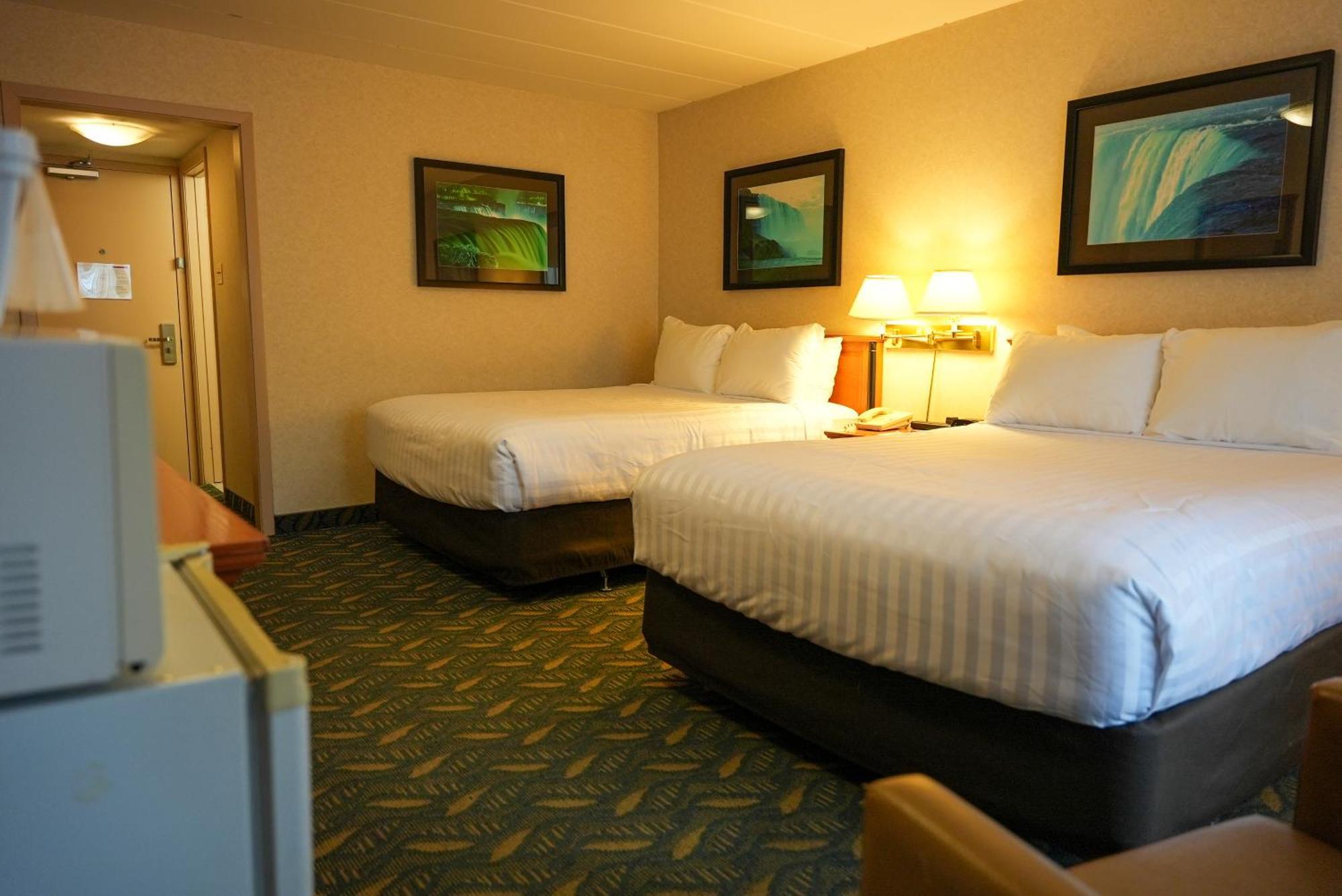 Travelodge By Wyndham Niagara Falls At The Falls Ngoại thất bức ảnh