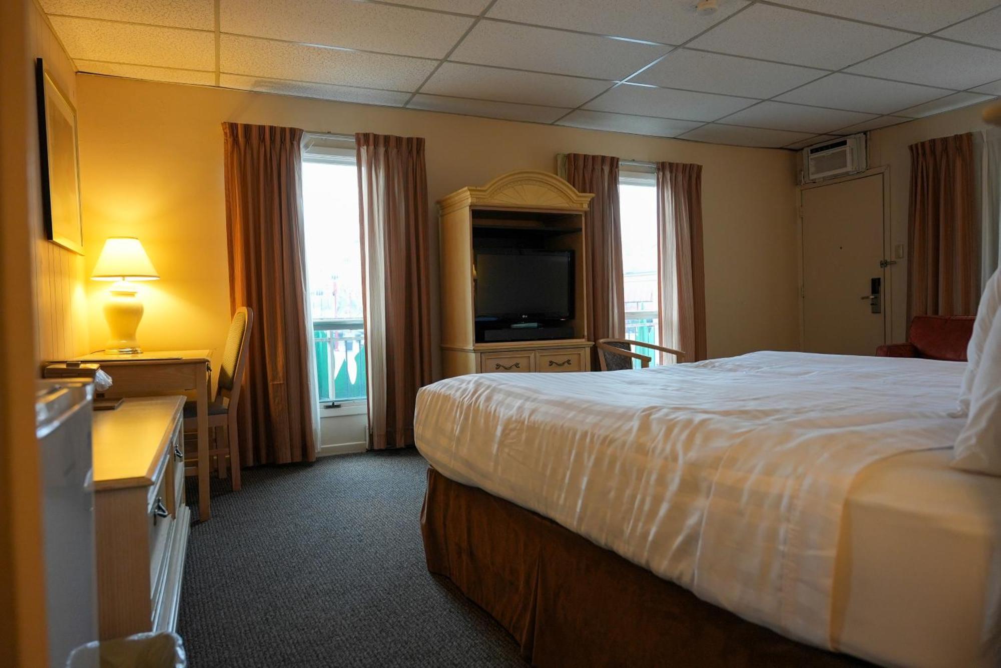 Travelodge By Wyndham Niagara Falls At The Falls Ngoại thất bức ảnh