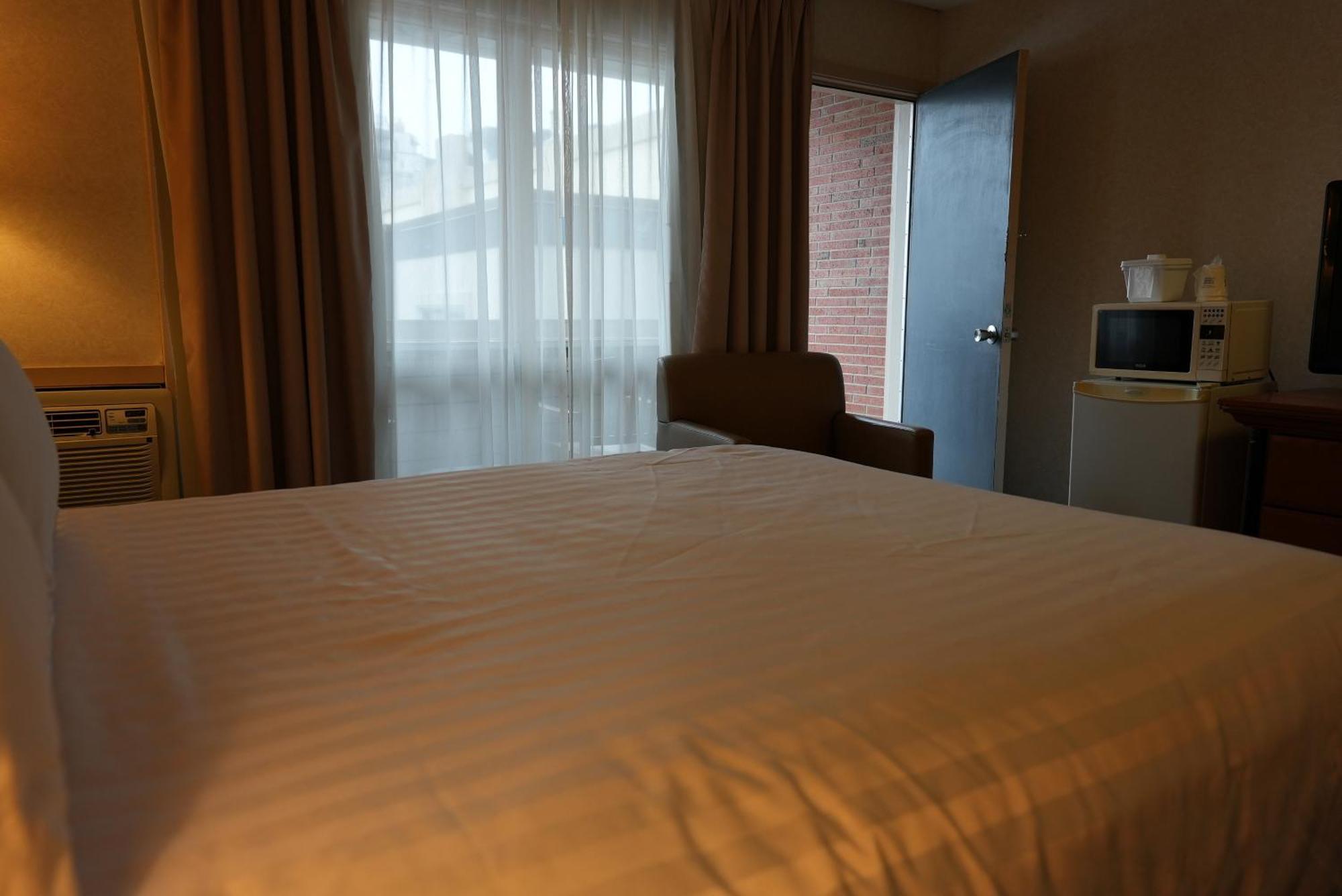 Travelodge By Wyndham Niagara Falls At The Falls Ngoại thất bức ảnh